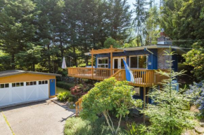 Mid-Century Beach Cabin by AvantStay Walk to Beach